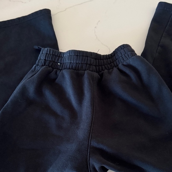 Nike Kids Black Wide Leg Sweatpants - Picture 6 of 6